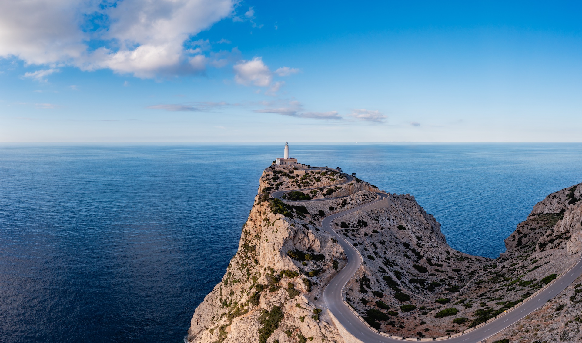 Jumbo strengthens its global growth strategy with a new corporate identity