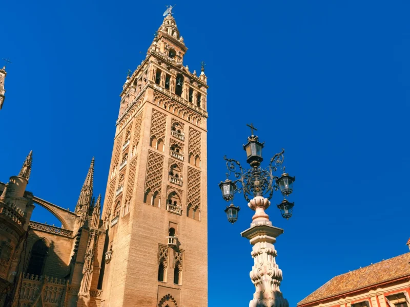 España - giralda-seville-cathedral-morning-spain-1920x1280